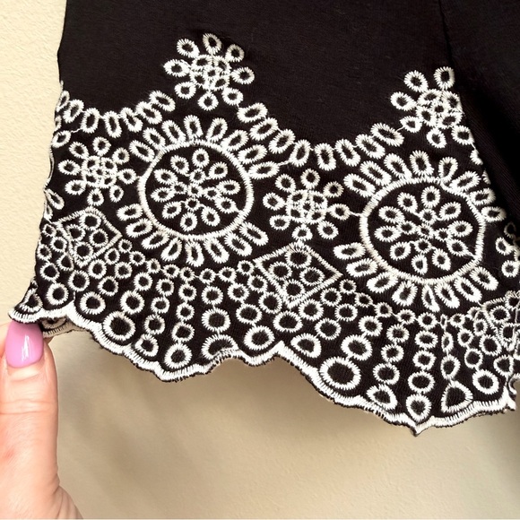 Adrianna Papell Scalloped Embroidered Hem Off Shoulder Top - Picture 12 of 12